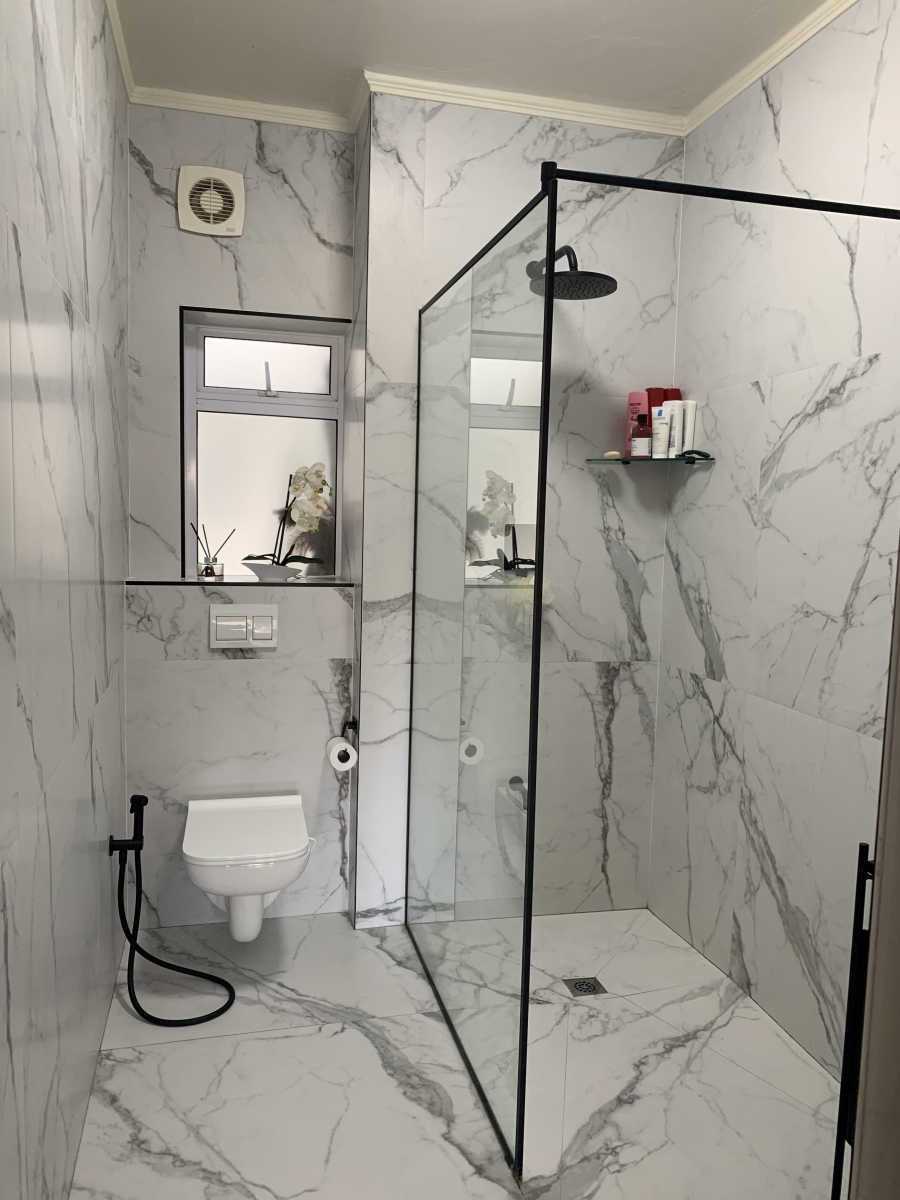 To Let 3 Bedroom Property for Rent in Sea Point Western Cape